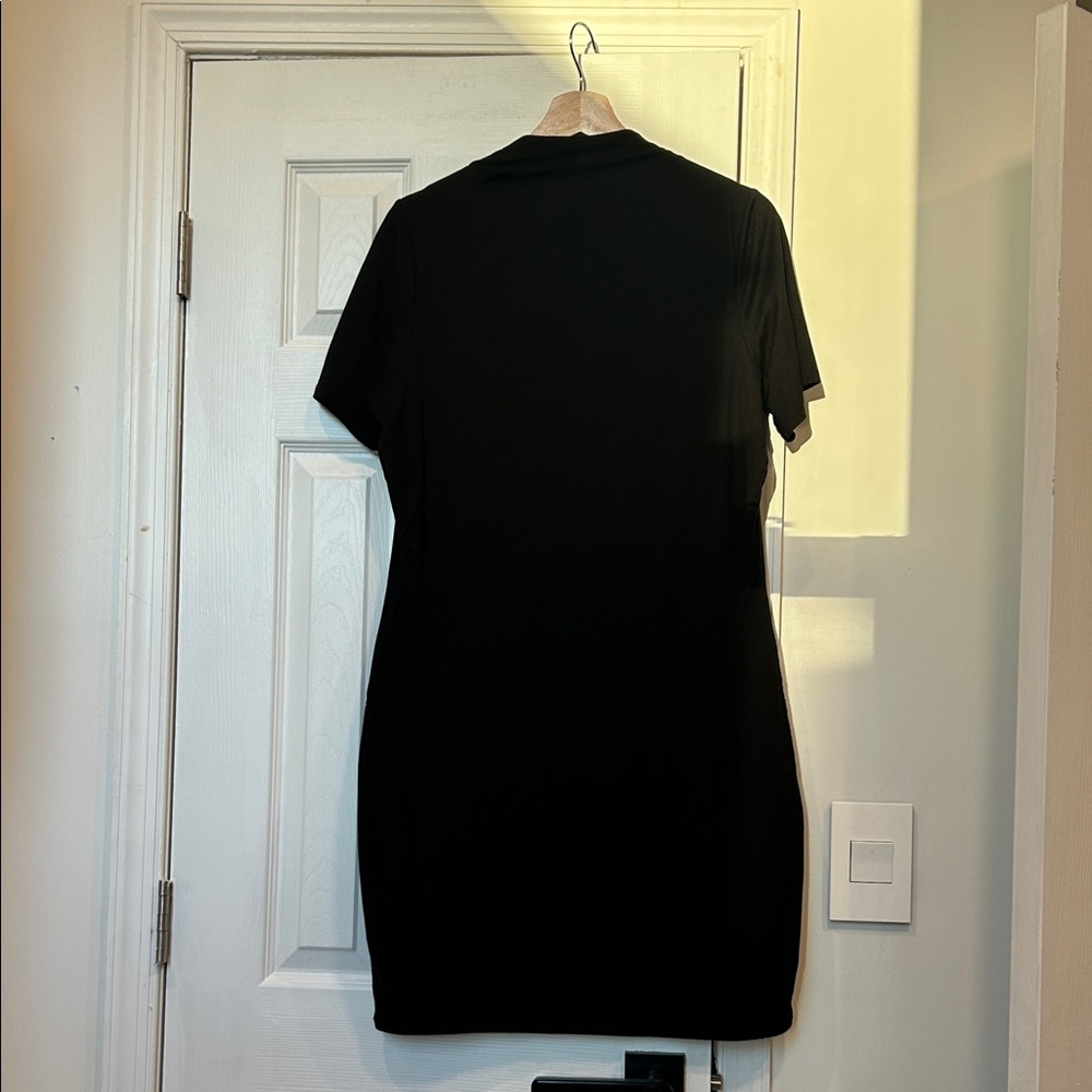 naked wardrobe Black Short Sleeve Crewneck Mini T-Shirt Dress - Picture 3 of 3